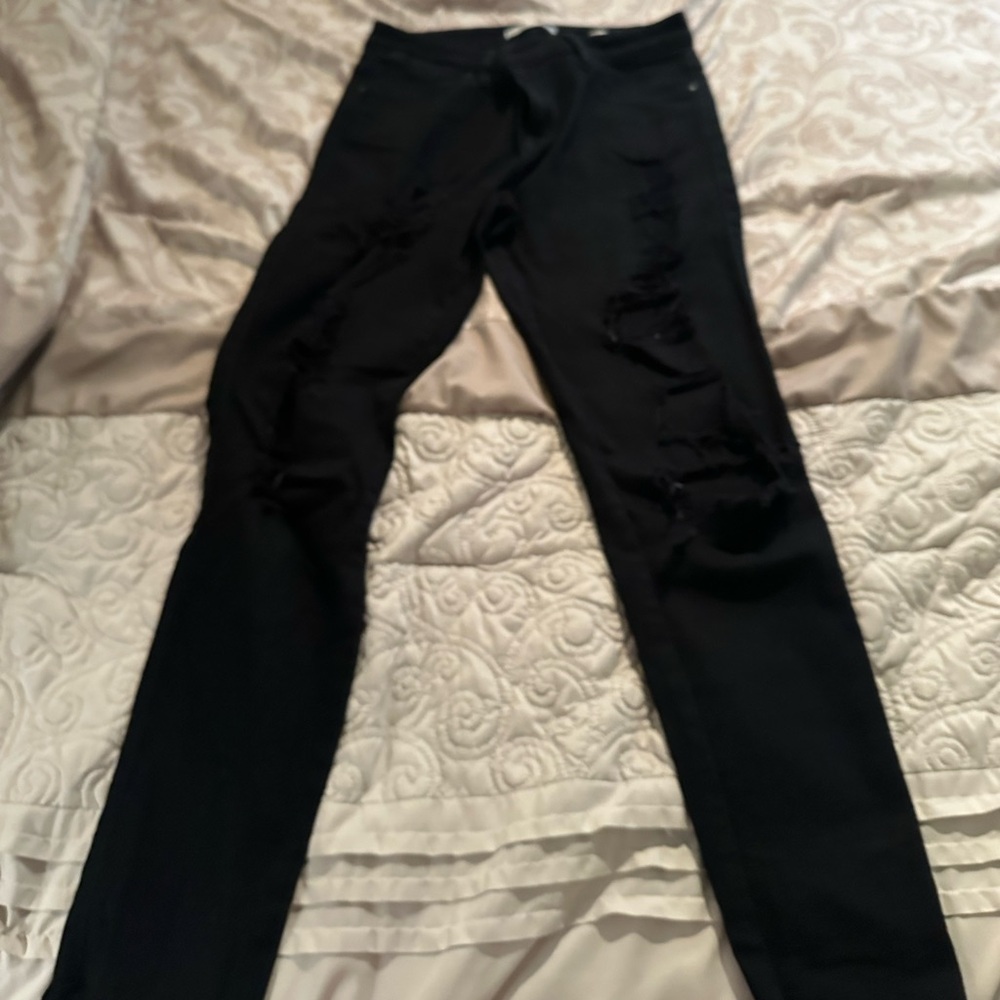 Black ripped jeans